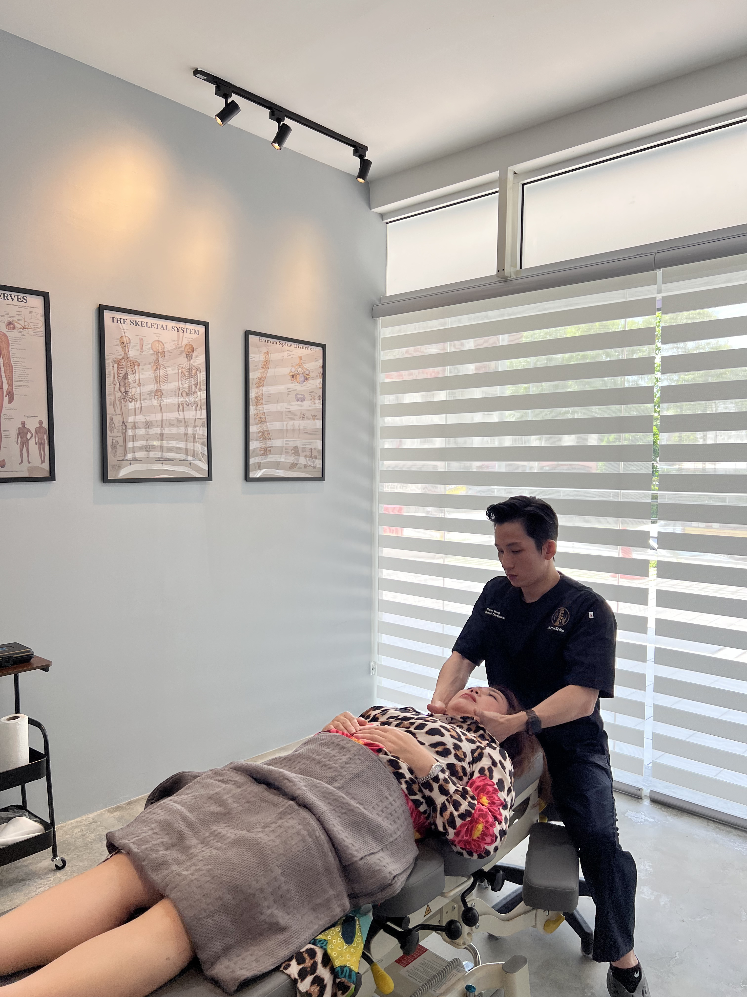 Dc Gene performing consultation